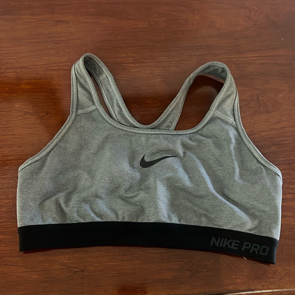 Nike Dri-Fit Sports Bra Size M